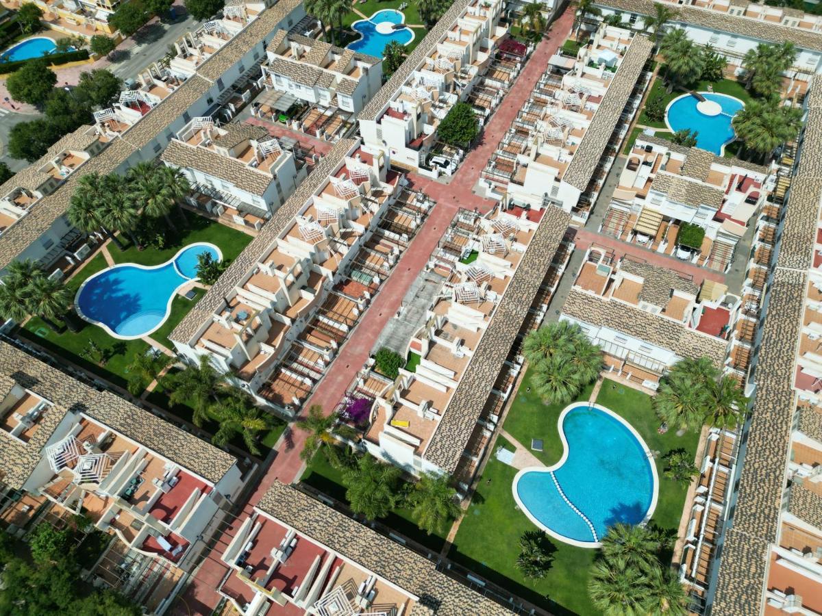 Casa Adosada Con Piscina Y Dos Terrazas Alcossebre Extérieur photo